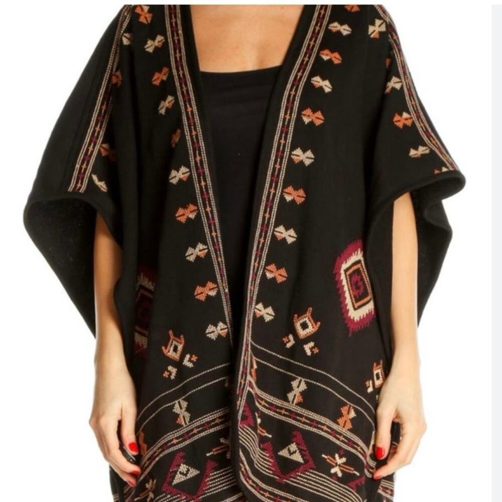 Lucky Brand Boho Aztec Poncho Cope Black Knit Womans One Size Embroidered